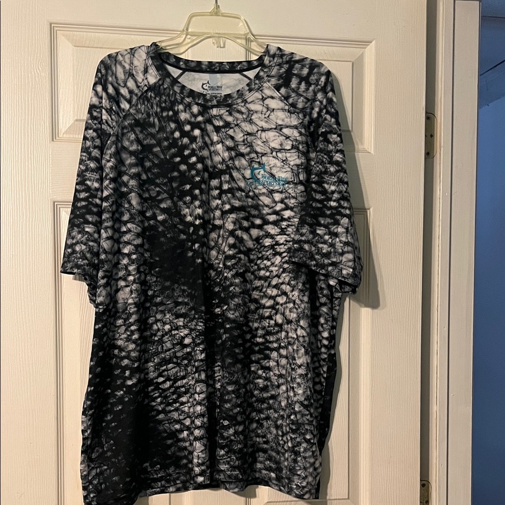 World wide sportsman men’s shirt. Size XXL. Black and White Tie-Dye T-Shirt